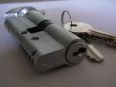 Valley Stream NY Locksmith Store Valley Stream, NY 516-558-3414 - broken-key-extraction